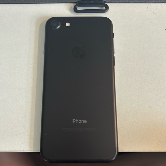 iphone 7 (black)